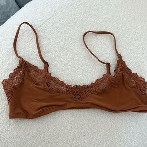 Skims bralette